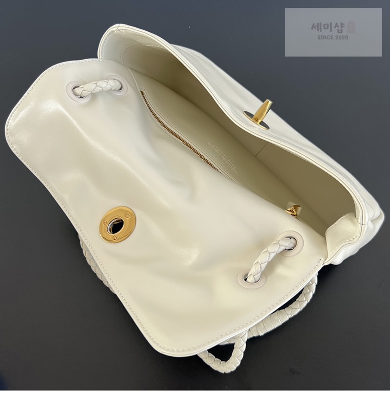 보테가베네타 보테가베네타 매디슨 플랩 놋 숄더 백 폰단트 “ 4 COLOR ” 블루 Bag 9번 이미지