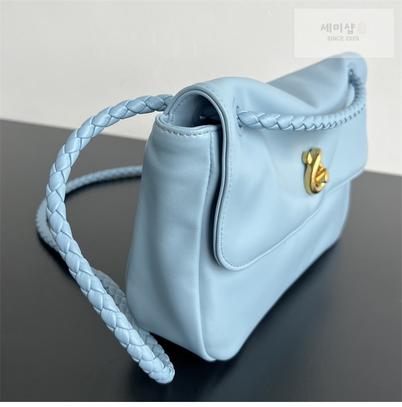 보테가베네타 보테가베네타 매디슨 플랩 놋 숄더 백 폰단트 “ 4 COLOR ” 블루 Bag 6번 이미지
