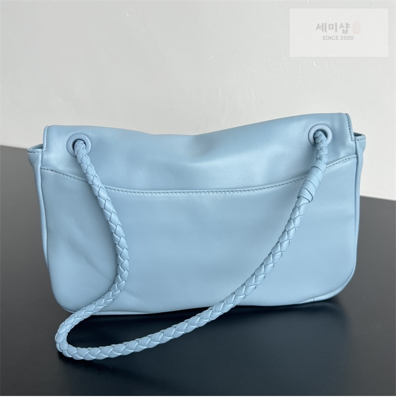 보테가베네타 보테가베네타 매디슨 플랩 놋 숄더 백 폰단트 “ 4 COLOR ” 블루 Bag 14번 이미지