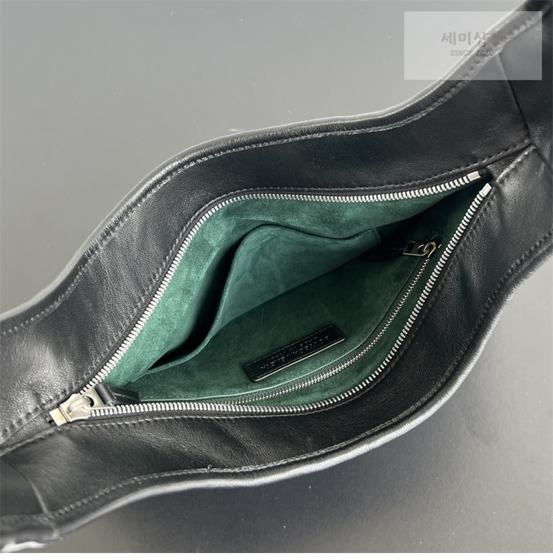 Bottega Veneta 보테가베네타 미디엄 베네토 숄더백 블랙 Bag 12번 이미지