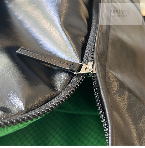 Bottega Veneta 보테가베네타 미디엄 아키타입 백팩 “ 4COLOR ” 다크브라운 Bag 8번 이미지