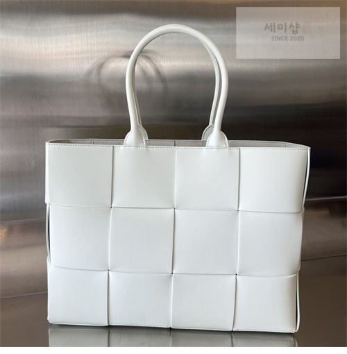 Bottega Veneta 보테가베네타 미디엄 인트레치아토 아르코 토트 백 “ 11 COLOR ” 그레이 Bag 36번 이미지