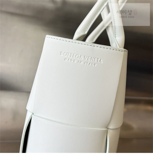 Bottega Veneta 보테가베네타 미디엄 인트레치아토 아르코 토트 백 “ 11 COLOR ” 그레이 Bag 31번 이미지