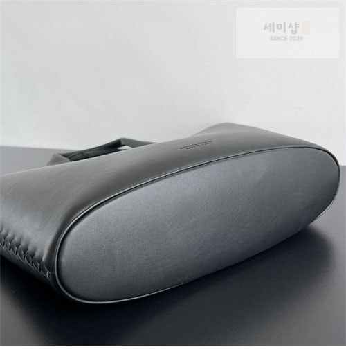 Bottega Veneta 보테가베네타 블랙 미디엄 크릭 토트백 레플리카 5번 이미지 - Bag | 세미샵 레플리카 사이트