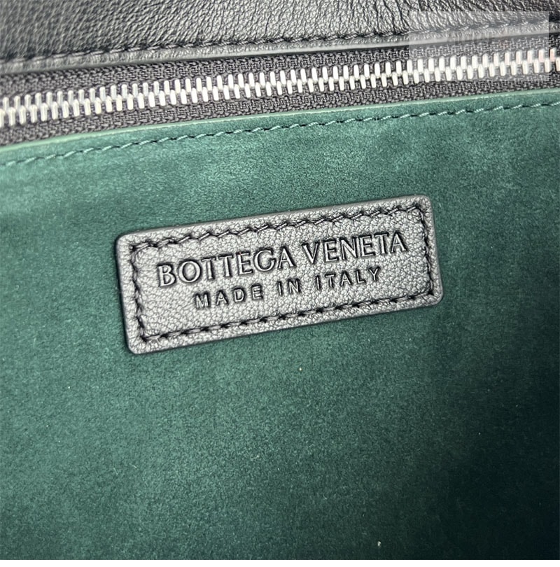 보테가베네타 보테가베네타 베네토 플랩 메신저 백 843836 다크 브라운 Bag 1번 이미지