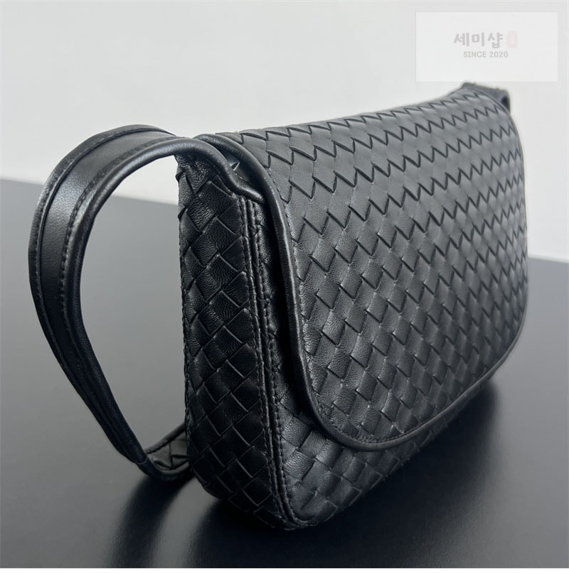 보테가베네타 보테가베네타 베네토 플랩 메신저 백 843836 다크 브라운 Bag 11번 이미지