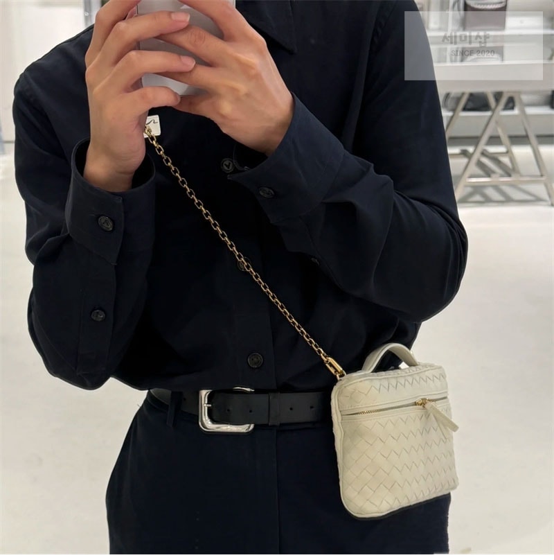 Bottega Veneta 보테가베네타 소프트 베니티 백 “ 5 COLOR ” 레드 Bag 1번 이미지