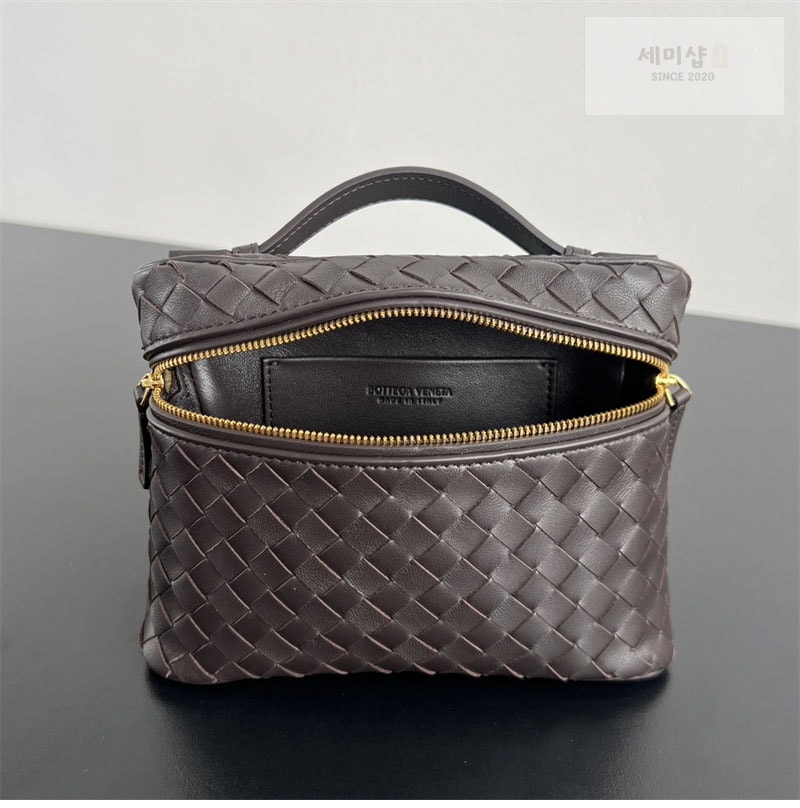 Bottega Veneta 보테가베네타 소프트 베니티 백 “ 5 COLOR ” 레드 Bag 9번 이미지