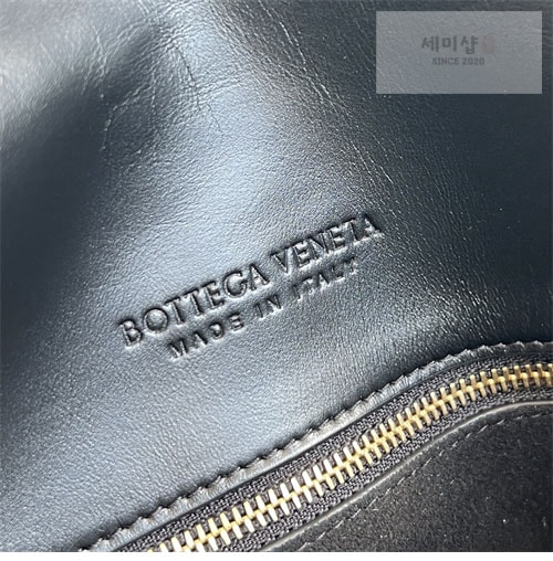 Bottega Veneta 보테가베네타 스몰 리베르타 백 “ 4 COLOR ” 블랙 Bag 29번 이미지