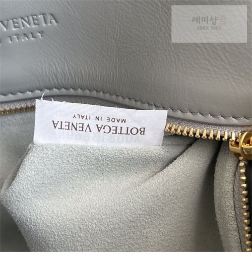 Bottega Veneta 보테가베네타 스몰 리베르타 백 “ 4 COLOR ” 블랙 Bag 32번 이미지