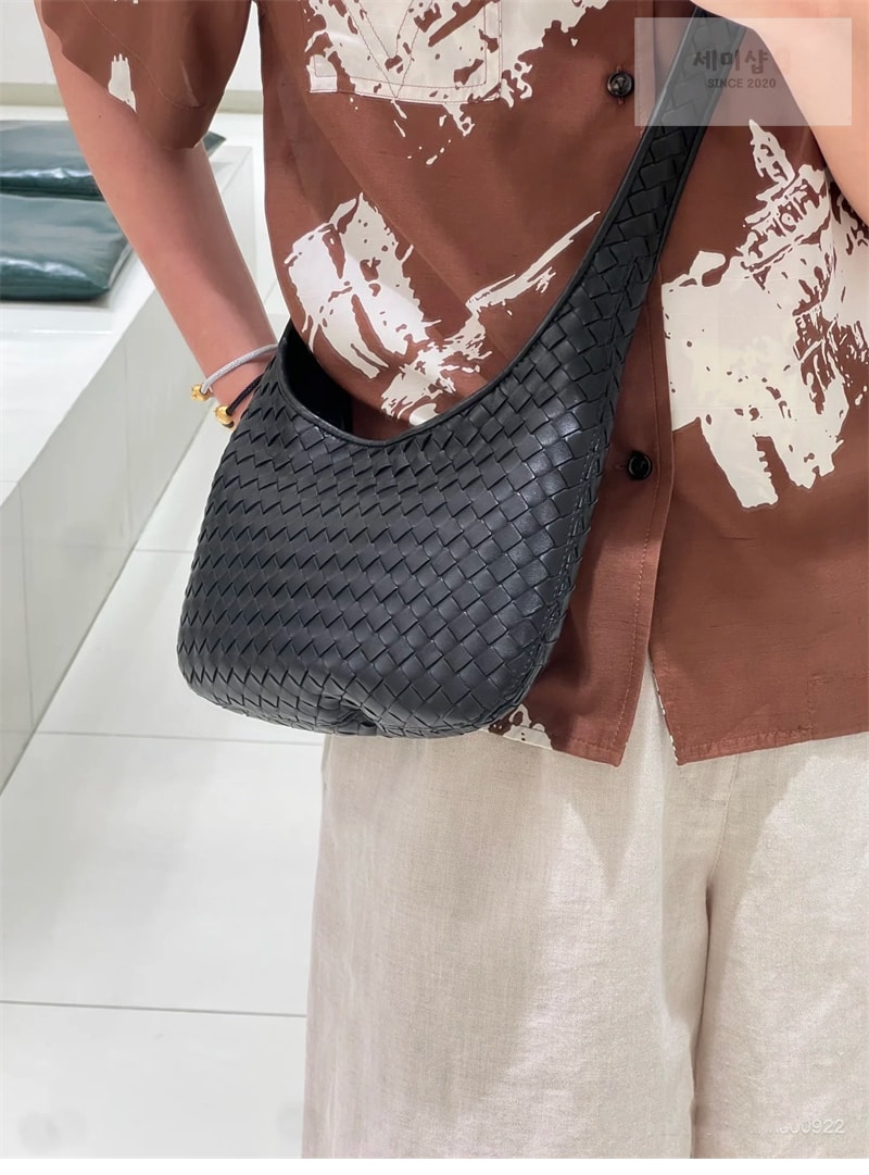 Bottega Veneta 보테가베네타 스몰 베네토 숄더백 블랙 Bag 8번 이미지