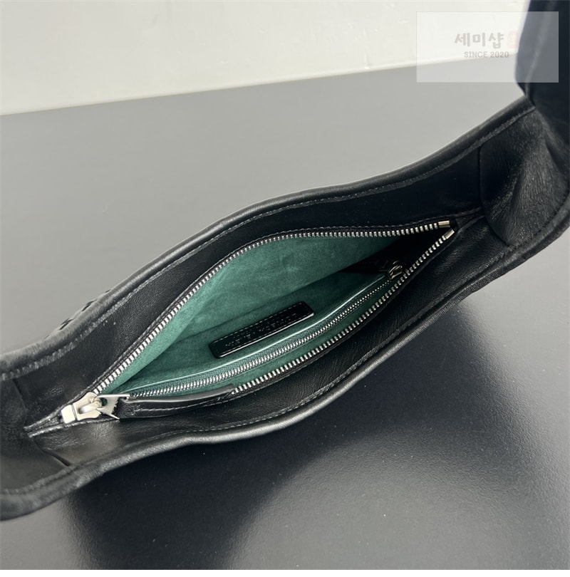 Bottega Veneta 보테가베네타 스몰 베네토 숄더백 블랙 Bag 6번 이미지