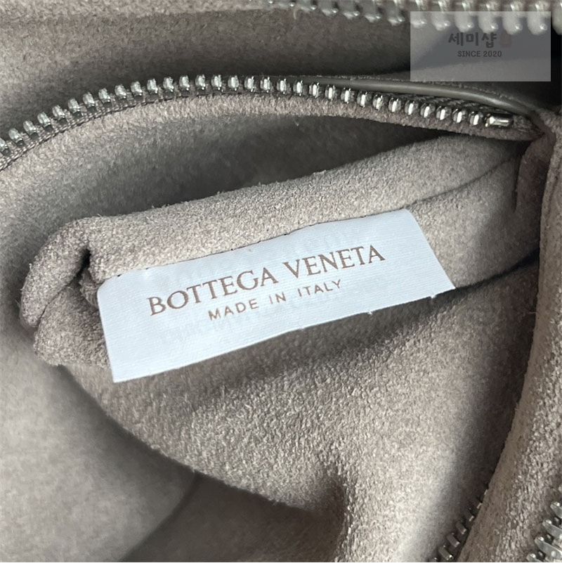 Bottega Veneta 보테가베네타 스몰 베네토 숄더백 그레이지 Bag 11번 이미지