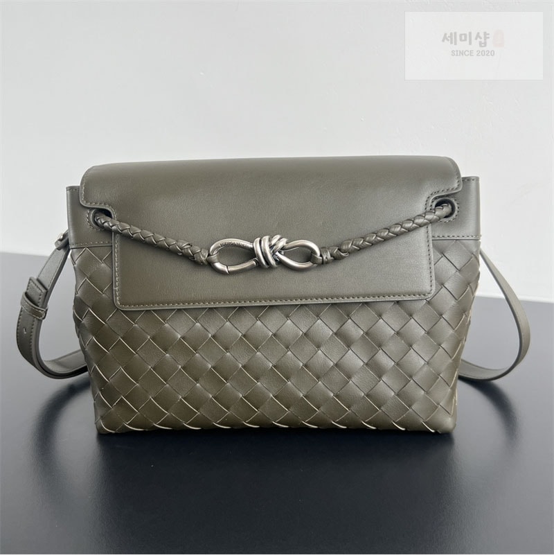 Bottega Veneta 보테가베네타 스몰 안디아모 메신저백 “ 3 COLOR ” 블랙 Bag 8번 이미지