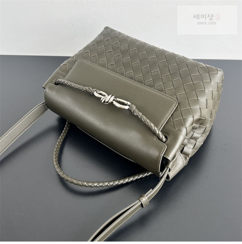 Bottega Veneta 보테가베네타 스몰 안디아모 메신저백 “ 3 COLOR ” 블랙 Bag 7번 이미지