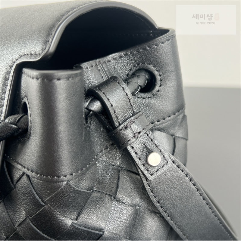 Bottega Veneta 보테가베네타 스몰 안디아모 메신저백 “ 3 COLOR ” 블랙 Bag 15번 이미지