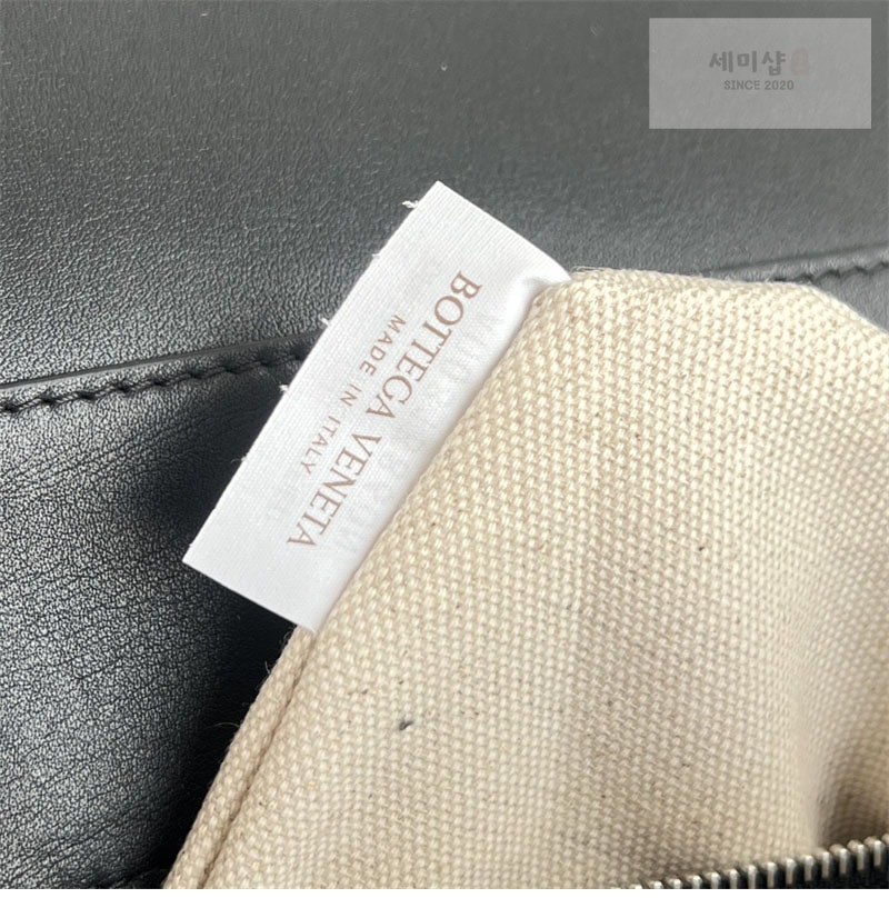 Bottega Veneta 보테가베네타 스몰 안디아모 메신저백 “ 3 COLOR ” 블랙 Bag 27번 이미지