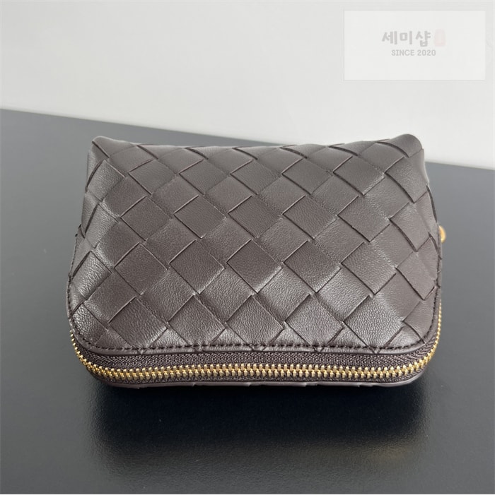 Bottega Veneta 보테가베네타 스몰 인트레치아토 반달 뷰티 파우치 “ 7COLOR ” 그레이+그린+블루 Bag 19번 이미지