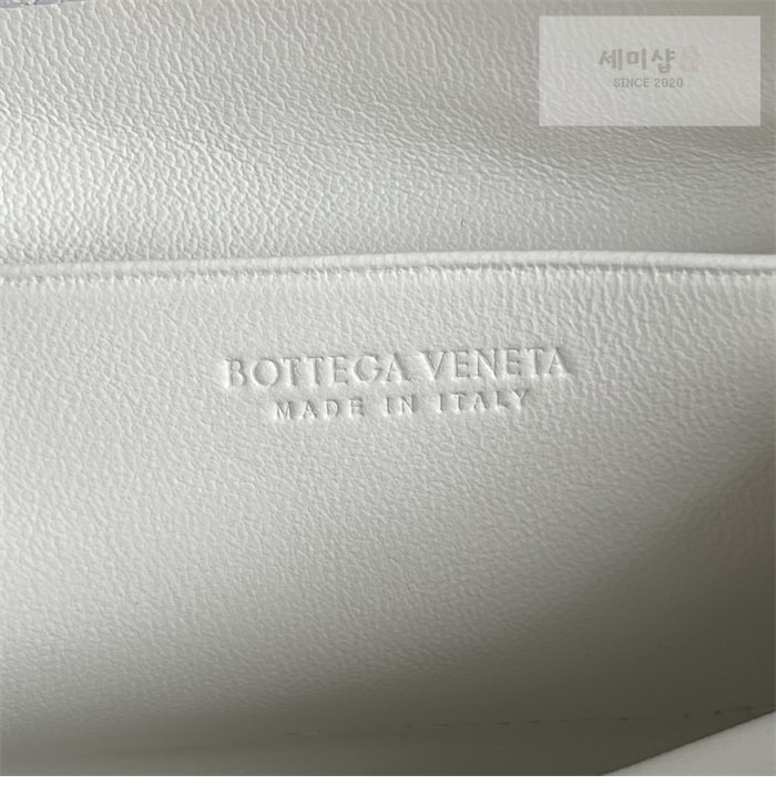 Bottega Veneta 보테가베네타 스몰 인트레치아토 반달 뷰티 파우치 “ 7COLOR ” 그레이+그린+블루 Bag 20번 이미지
