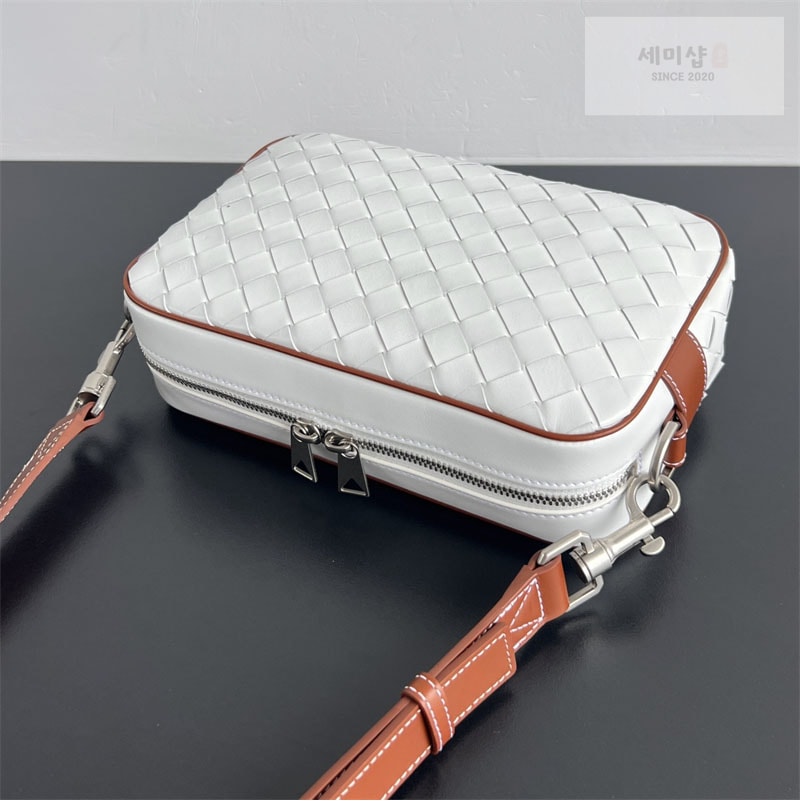 보테가베네타 보테가베네타 스몰 인트레치아토 카메라 백 “ 7 COLOR ” 1# Bag 14번 이미지