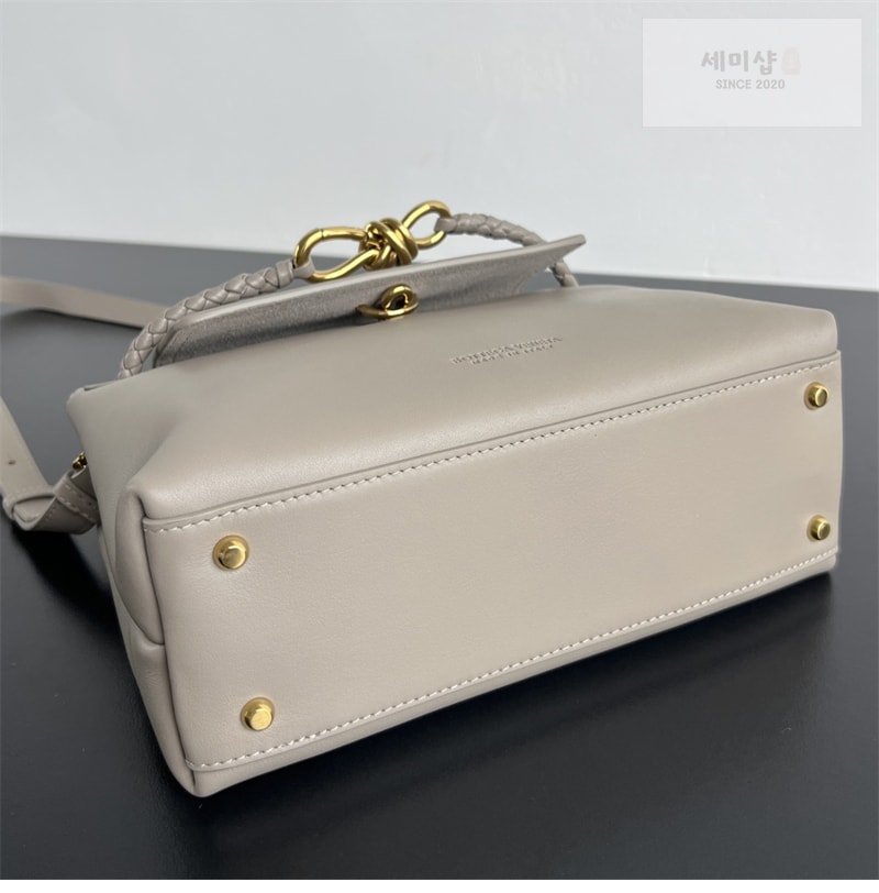 Bottega Veneta 보테가베네타 스몰 차오차오 토트백 “ 5 COLOR ” 레플리카 3번 이미지 - Bag | 세미샵 레플리카 사이트