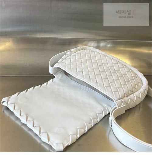 Bottega Veneta 보테가베네타 스몰 코블 숄더백 “ 4 COLOR ” 블랙 Bag 24번 이미지