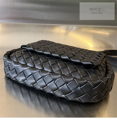 Bottega Veneta 보테가베네타 스몰 코블 숄더백 “ 4 COLOR ” 블랙 Bag 37번 이미지