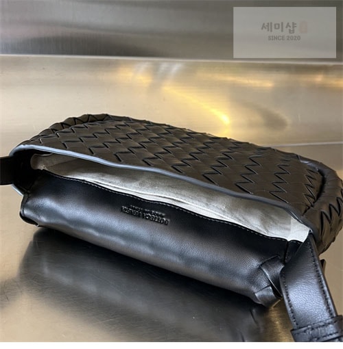 Bottega Veneta 보테가베네타 스몰 코블 숄더백 “ 4 COLOR ” 블랙 Bag 36번 이미지