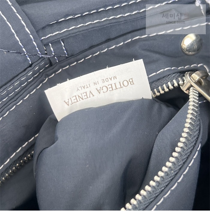 Bottega Veneta 보테가베네타 스몰 패디드 테크 카세트 백 “ 2COLOR ” 레플리카 2번 이미지 - Bag | 세미샵 레플리카 사이트
