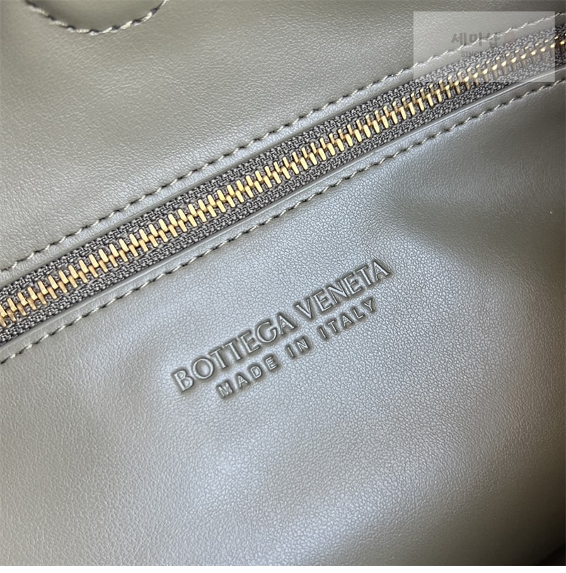 Bottega Veneta 보테가베네타 스몰 스웨이드 홉 백 1# Bag 20번 이미지