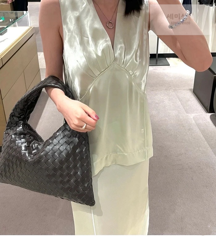 Bottega Veneta 보테가베네타 스몰 홉 호보 숄더 백 “ 7COLOR ” 1# Bag 4번 이미지