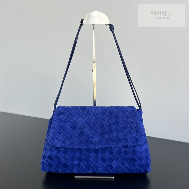 보테가베네타 보테가베네타 스웨이드 지오르노 더스트 숄더 백 857657 블루 Bag 6번 이미지