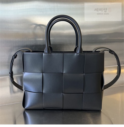Bottega Veneta 보테가베네타 스트랩 스몰 인트레치아토 아르코 토트 백 블랙 Bag 1번 이미지