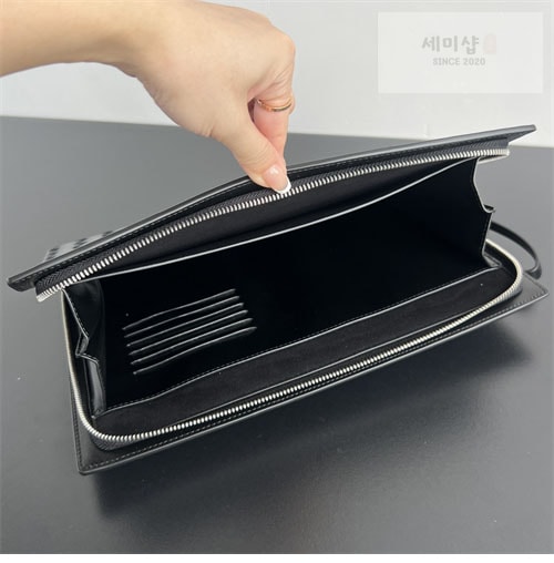 Bottega Veneta 보테가베네타 인트레치아토 도큐먼트 케이스 클러치백 “ 2COLOR ” 레플리카 13번 이미지 - Bag | 세미샵 레플리카 사이트
