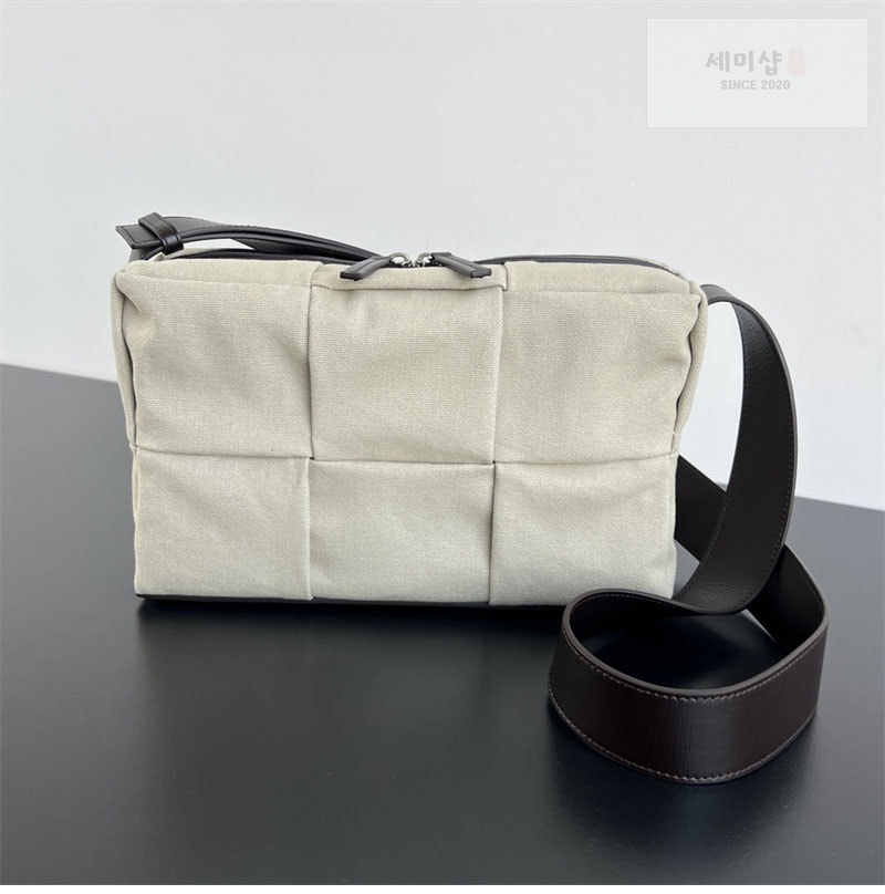 보테가베네타 보테가베네타 캔버스 아르코 크로스백 레플리카 1번 이미지 - Bag | 세미샵 레플리카 사이트