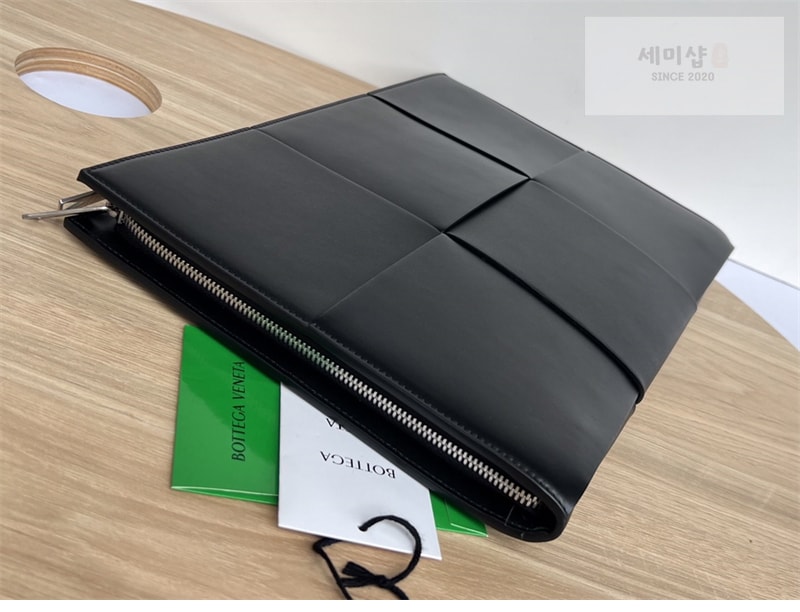 Bottega Veneta 보테가베네타 아르코 도큐먼트 케이스 “ 4 COLOR ” 그레이 Bag 1번 이미지