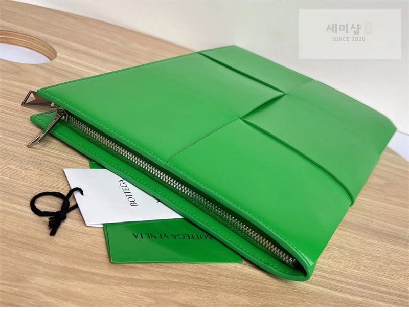 Bottega Veneta 보테가베네타 아르코 도큐먼트 케이스 “ 4 COLOR ” 그레이 Bag 18번 이미지