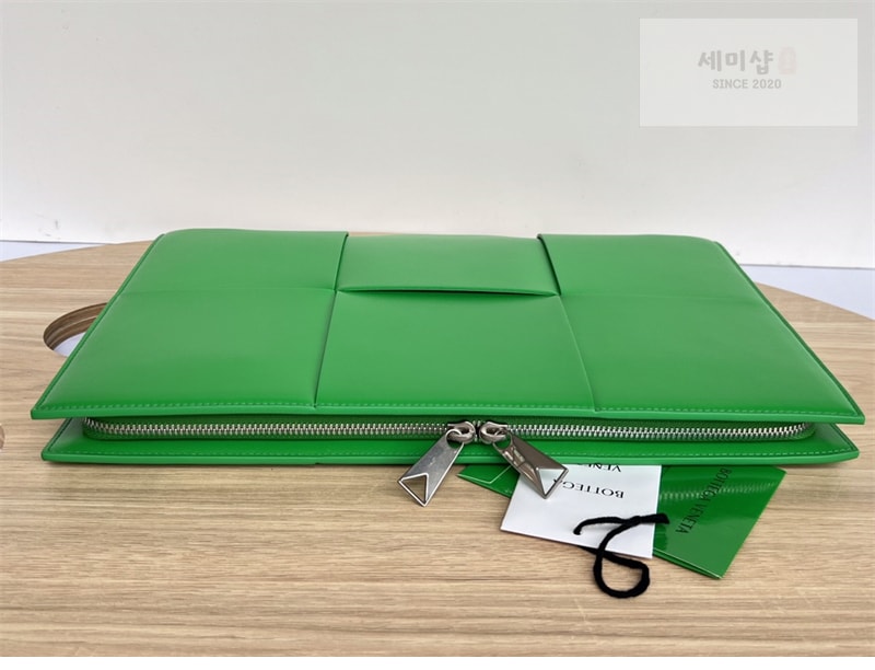 Bottega Veneta 보테가베네타 아르코 도큐먼트 케이스 “ 4 COLOR ” 그레이 Bag 21번 이미지