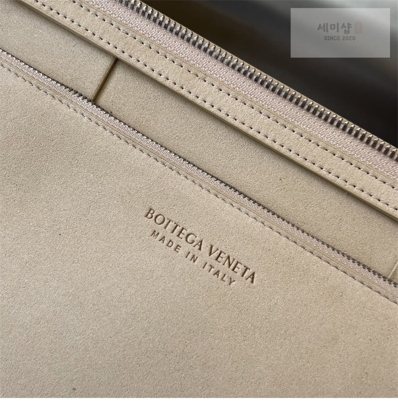 Bottega Veneta 보테가베네타 아르코 도큐먼트 케이스 “ 4 COLOR ” 그레이 Bag 28번 이미지