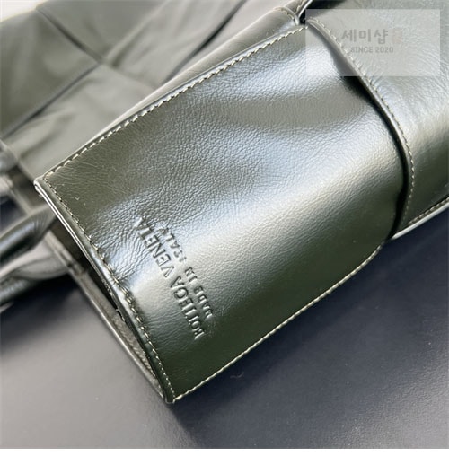 Bottega Veneta 보테가베네타 라지 아르코 토트백 카키그린 Bag 3번 이미지