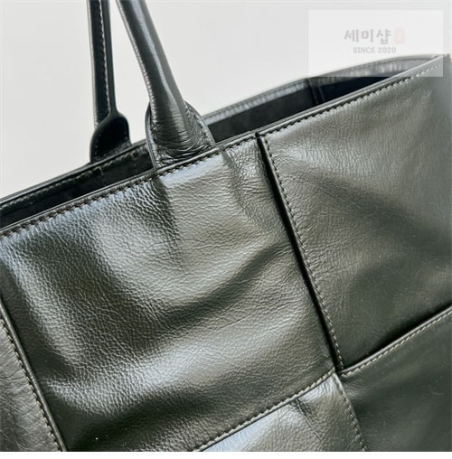 Bottega Veneta 보테가베네타 라지 아르코 토트백 카키그린 Bag 8번 이미지