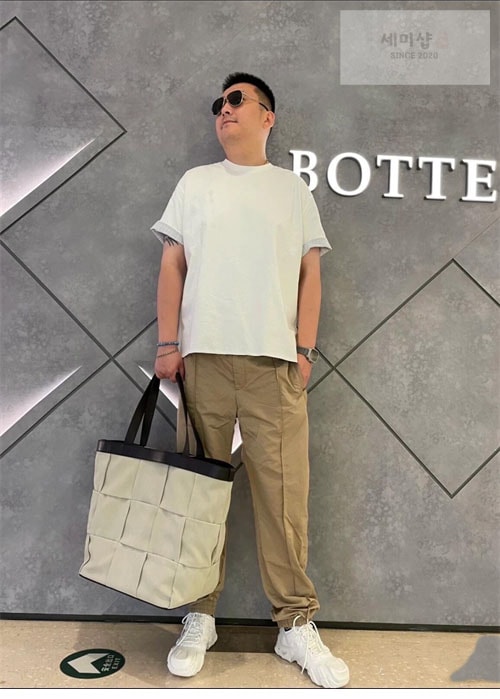 보테가베네타 보테가베네타 캔버스 아르코 토트백 폰단트 Bag 1번 이미지