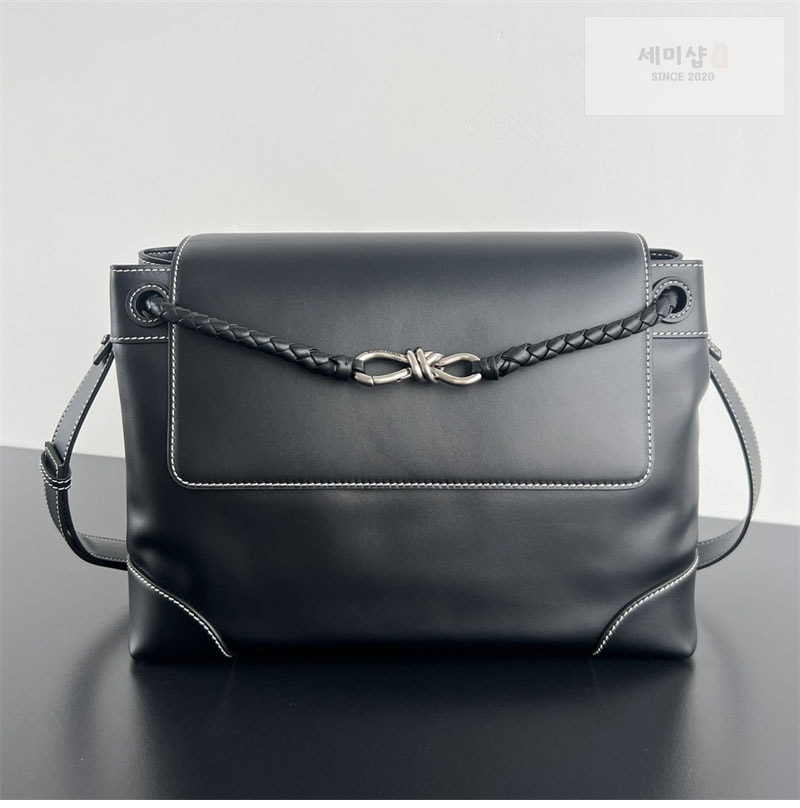 Bottega Veneta 보테가베네타 안디아모 메신저백 “ 2 COLOR ” 블랙 Bag 1번 이미지