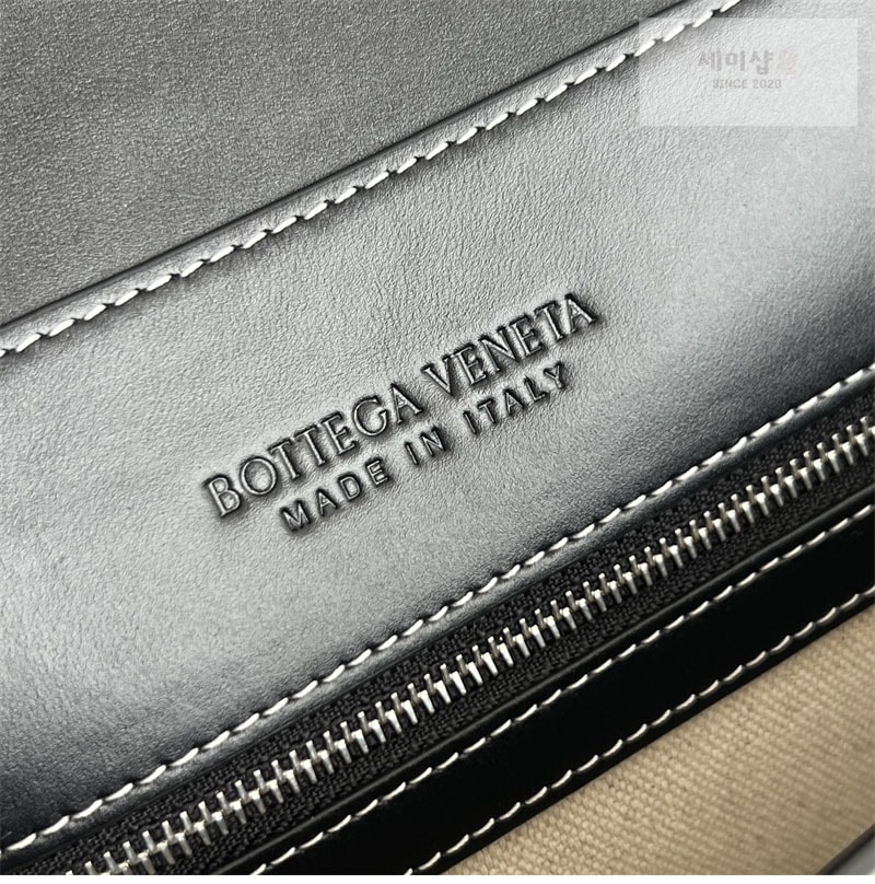 Bottega Veneta 보테가베네타 안디아모 메신저백 “ 2 COLOR ” 블랙 Bag 4번 이미지