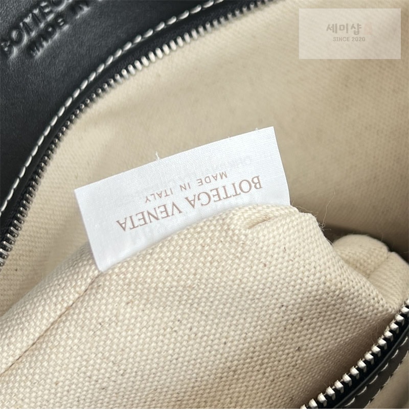 Bottega Veneta 보테가베네타 안디아모 메신저백 “ 2 COLOR ” 블랙 Bag 11번 이미지