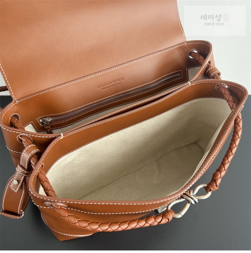 Bottega Veneta 보테가베네타 안디아모 메신저백 “ 2 COLOR ” 블랙 Bag 6번 이미지
