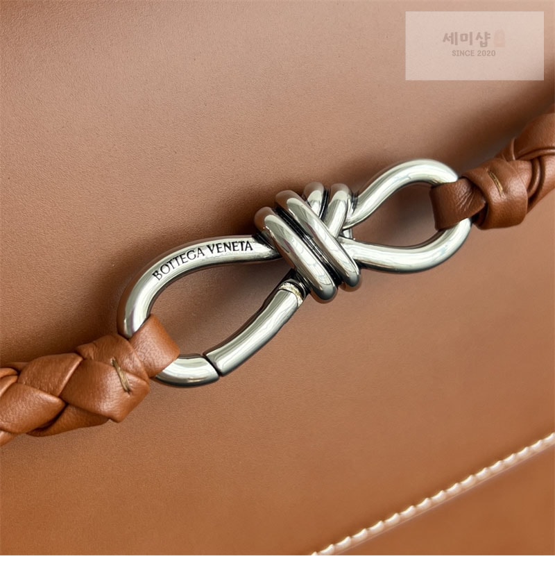 Bottega Veneta 보테가베네타 안디아모 메신저백 “ 2 COLOR ” 블랙 Bag 13번 이미지