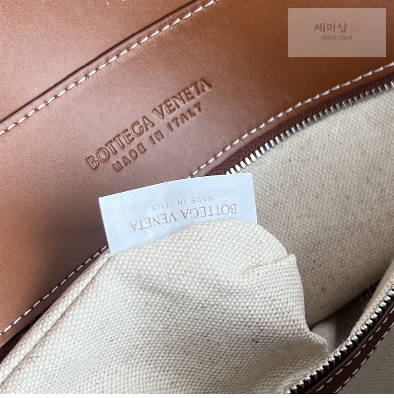 Bottega Veneta 보테가베네타 안디아모 메신저백 “ 2 COLOR ” 블랙 Bag 14번 이미지