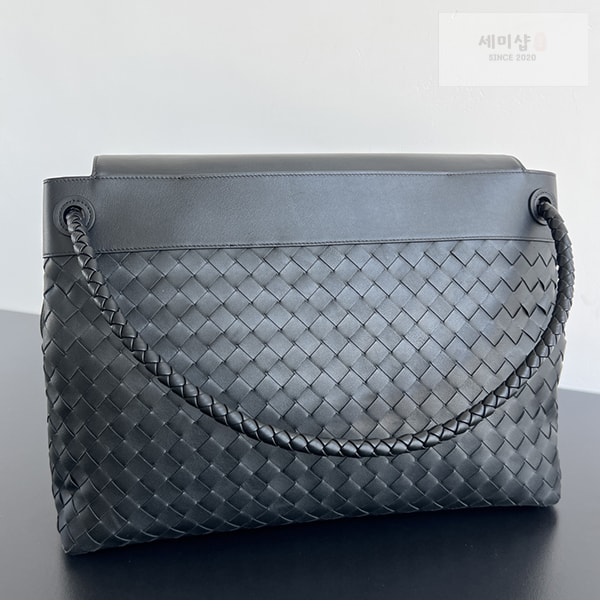 Bottega Veneta 보테가베네타 안디아모 라지 메신저 백 “ 3 COLOR ” 폰단트 Bag 14번 이미지