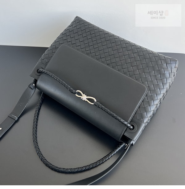 Bottega Veneta 보테가베네타 안디아모 라지 메신저 백 “ 3 COLOR ” 폰단트 Bag 7번 이미지